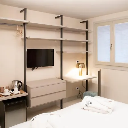 Palazzo Scappi Gardi Luxury Apartamento