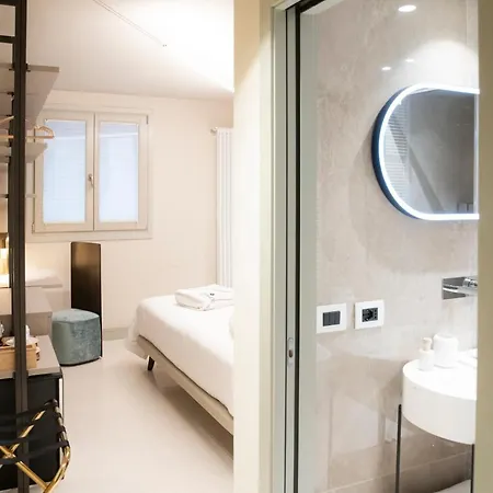 Palazzo Scappi Gardi Luxury Apartamento