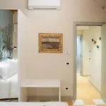 Palazzo Scappi Gardi Luxury *