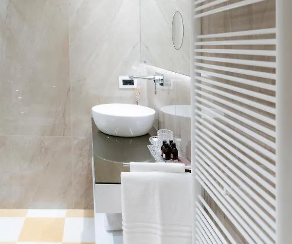 شقة Palazzo Scappi Gardi Luxury