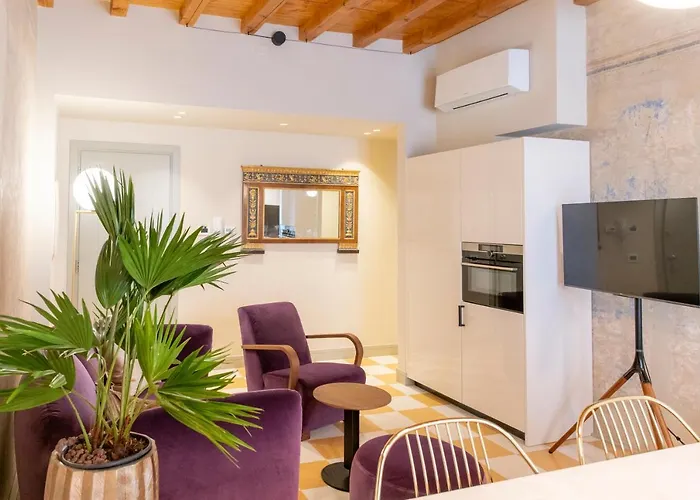 Apartment Palazzo Scappi Gardi Luxury