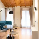Palazzo Scappi Gardi Luxury *