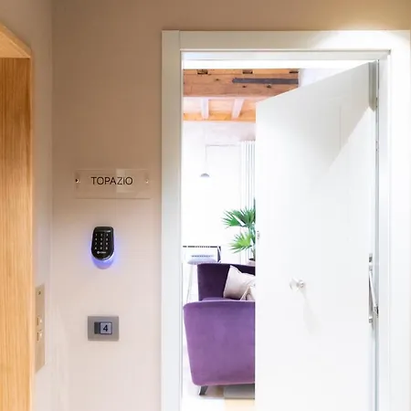 Apartment Palazzo Scappi Gardi Luxury Bologna
