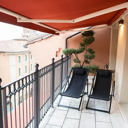 Lejlighed Palazzo Scappi Gardi Luxury