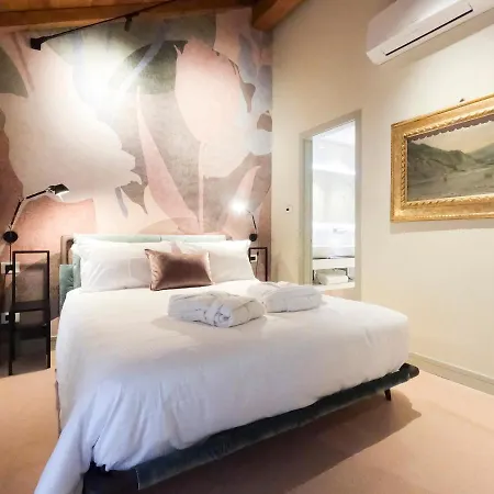 Lejlighed Palazzo Scappi Gardi Luxury