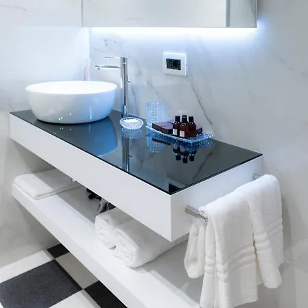 Palazzo Scappi Gardi Luxury Lejlighed *